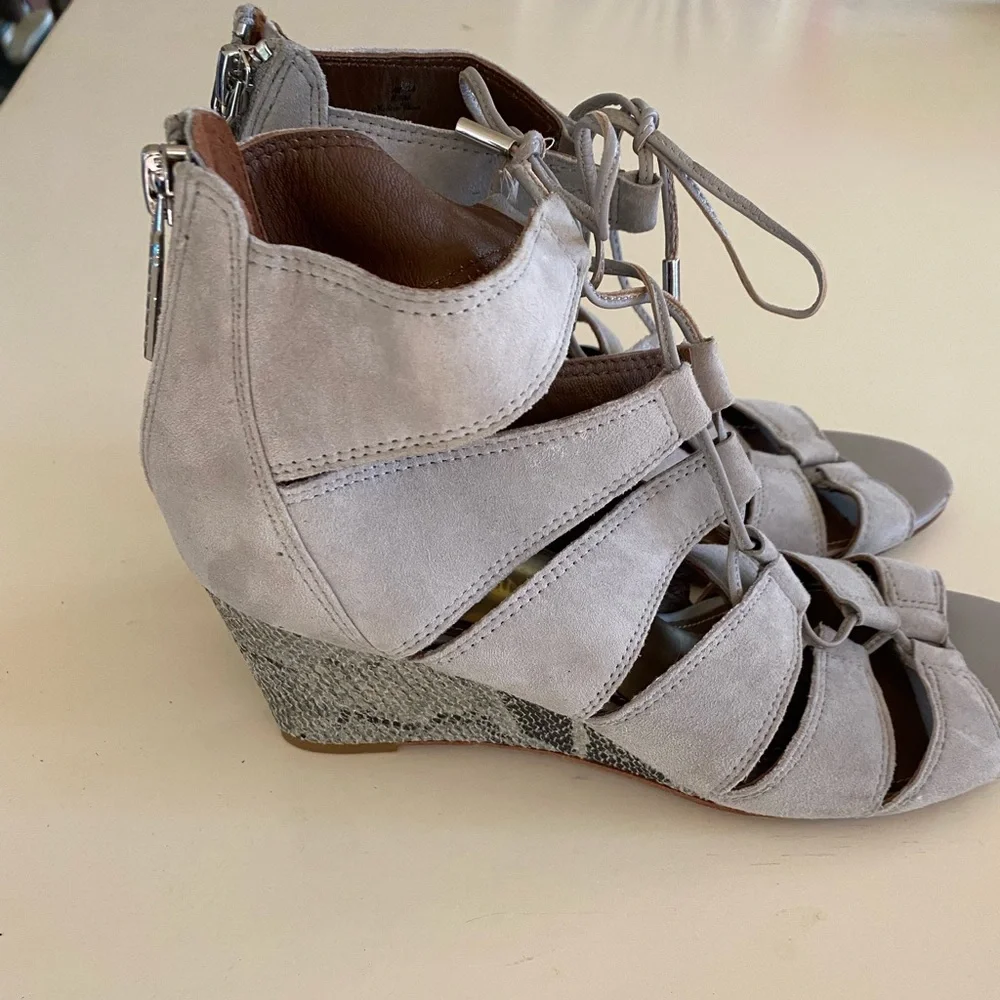 Donald J. Pliner wedge sandals - Picture 2 of 5